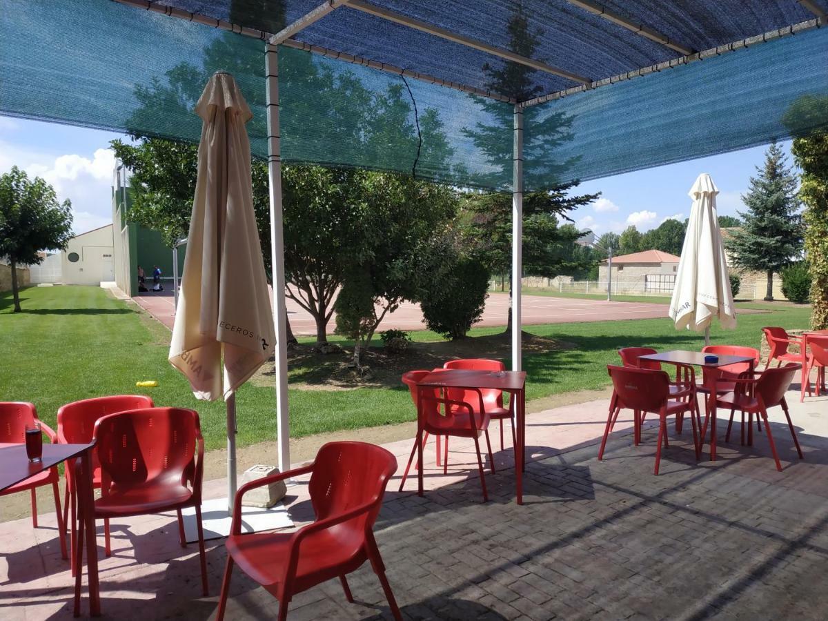 מלון Fuentes Claras Hostal Restaurante La Concordia מראה חיצוני תמונה